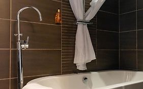 Customs House Country Inn